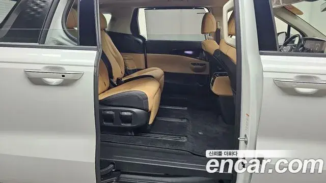 Kia Carnival 2023 — Şəkil 1/20