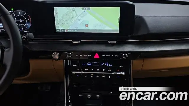 Kia Carnival 2023 — Şəkil 15/20