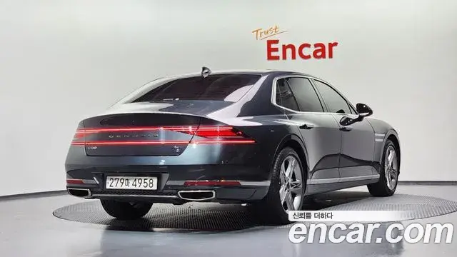 Genesis G90 2022 — Photo 9/20