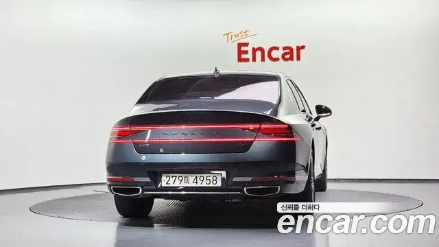Genesis G90 2022 — Photo 15/20