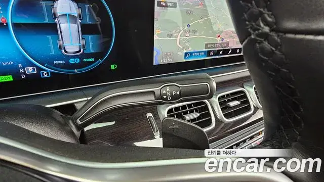 Mercedes-Benz GLE-Class 2022 — ფოტო 14/20
