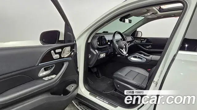 Mercedes-Benz GLE-Class 2022 — ფოტო 16/20