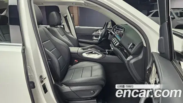 Mercedes-Benz GLE-Class 2022 — ფოტო 4/20