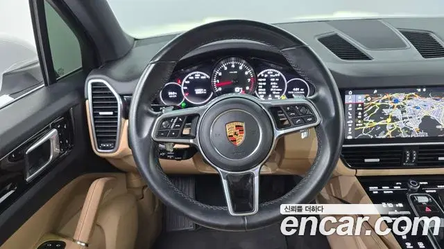 Porsche Cayenne 2019 — Фото 13/20