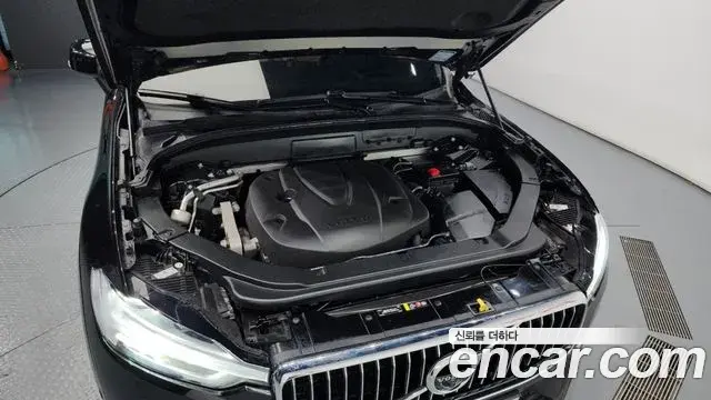 Volvo XC60 2020 — Şəkil 20/20