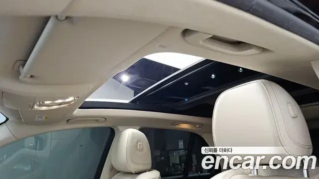 Mercedes-Benz GLE-Class 2021 — Photo 8/20
