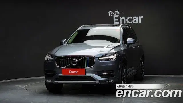 Volvo XC90 2018 — ფოტო 2/20