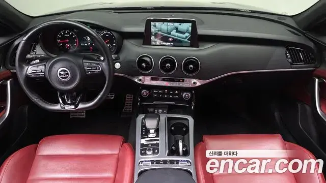 Kia Stinger 2018 — Şəkil 8/20