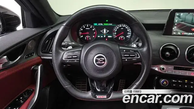 Kia Stinger 2018 — Şəkil 20/20