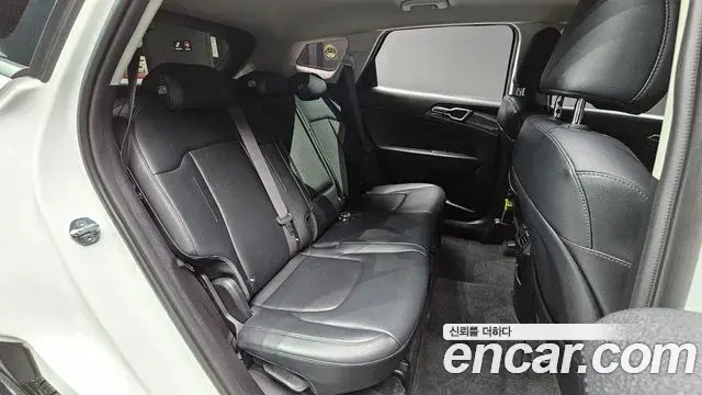 Kia Sportage 2021 — Фото 19/20