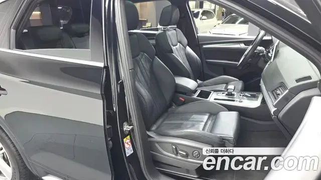 Audi Q5 2020 — Фото 10/20