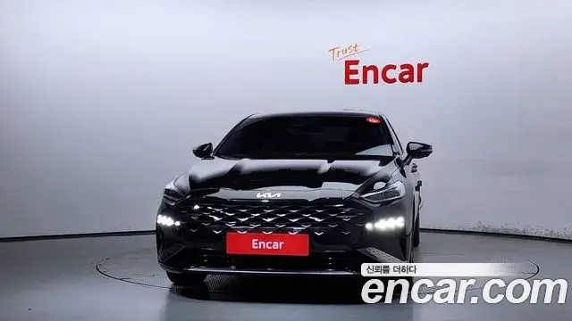 Kia K8 2021 — Photo 10/20