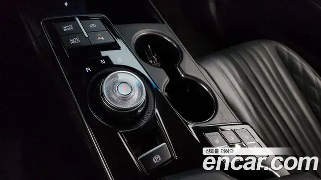 Kia K8 2021 — Photo 17/20