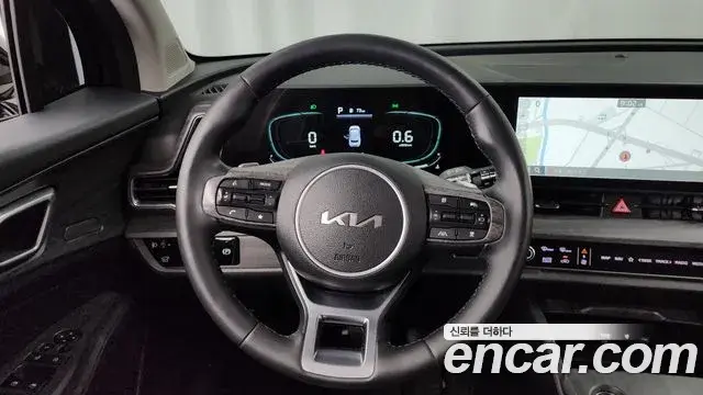Kia Sportage 2023 — Фото 13/20