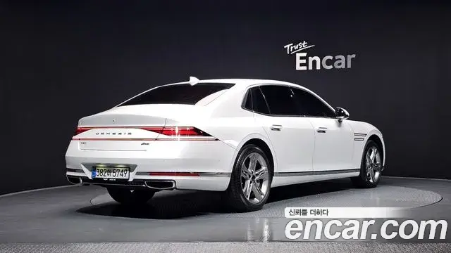 Genesis G90 2022 — Photo 2/20