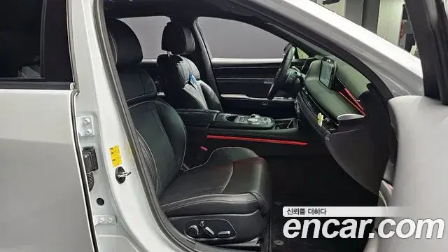 Genesis G90 2022 — Photo 3/20