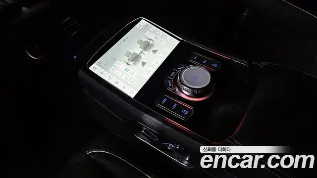 Genesis G90 2022 — Photo 9/20