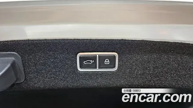 Genesis G90 2022 — Photo 4/20