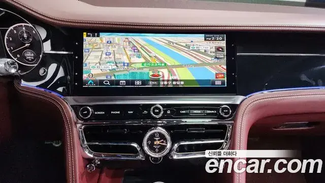 Bentley Flying Spur 2020 — Фото 14/20