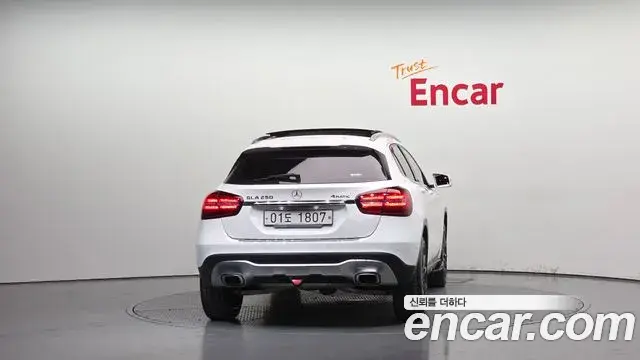 Mercedes-Benz GLA-Class 2018 — Photo 5/20