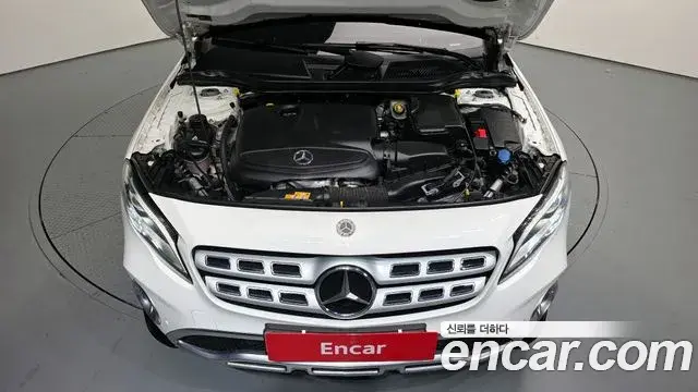 Mercedes-Benz GLA-Class 2018 — Photo 6/20