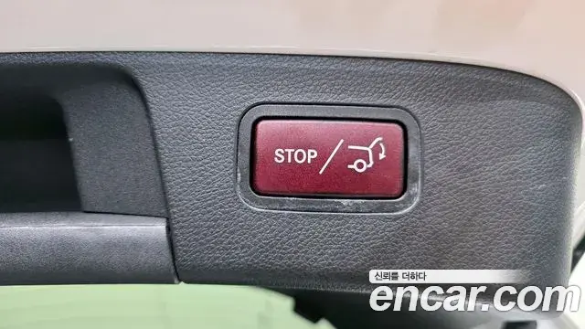 Mercedes-Benz GLA-Class 2018 — Photo 14/20