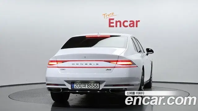 Genesis G90 2022 — Photo 16/20