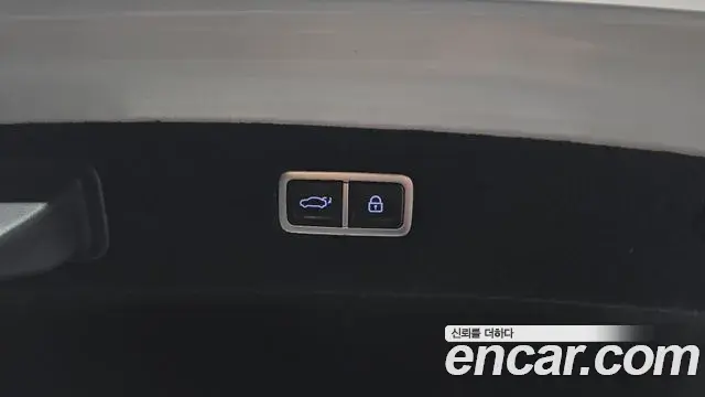 Genesis G90 2022 — Photo 19/20