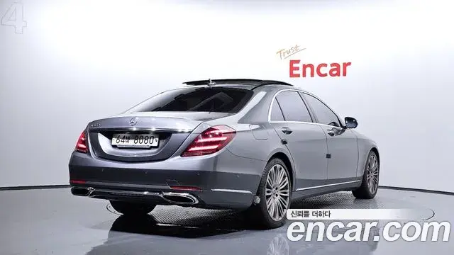 Mercedes-Benz S-Class 2018 — Photo 6/20