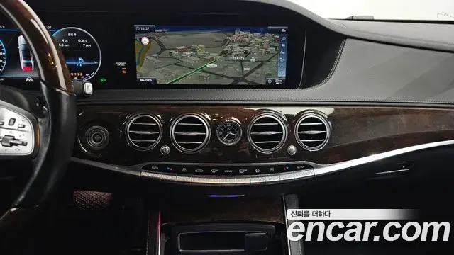 Mercedes-Benz S-Class 2018 — Photo 5/20