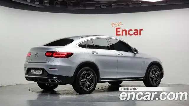 Mercedes-Benz GLC-Class 2020 — Şəkil 9/20