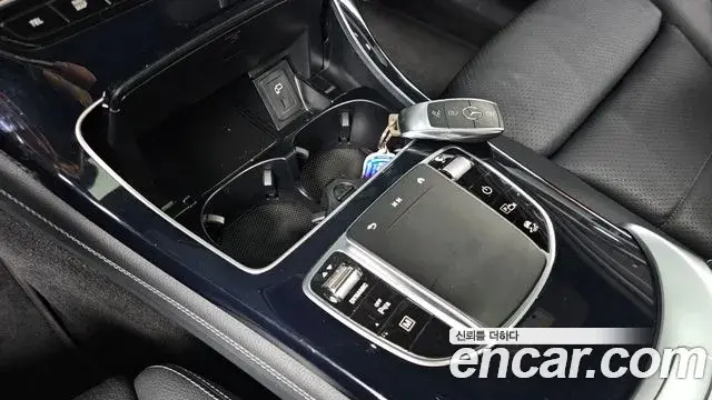 Mercedes-Benz GLC-Class 2020 — Şəkil 4/20