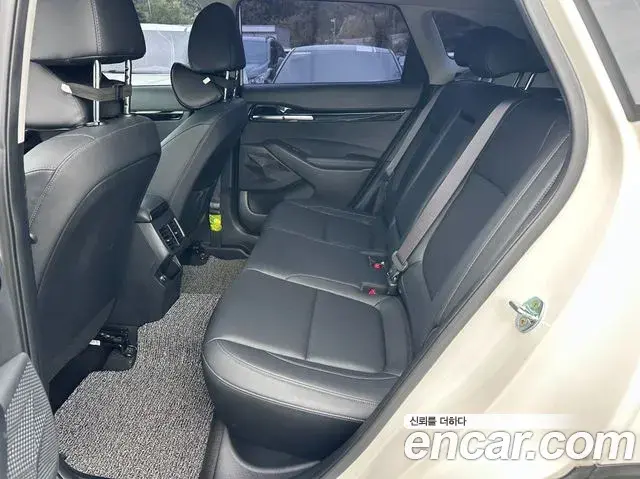 Kia Seltos 2021 — Şəkil 19/20