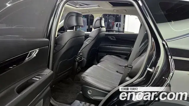 Genesis GV80 2021 — Photo 16/20