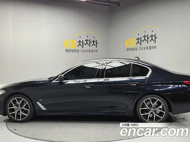 BMW 5 Series 2020 — Şəkil 5/18