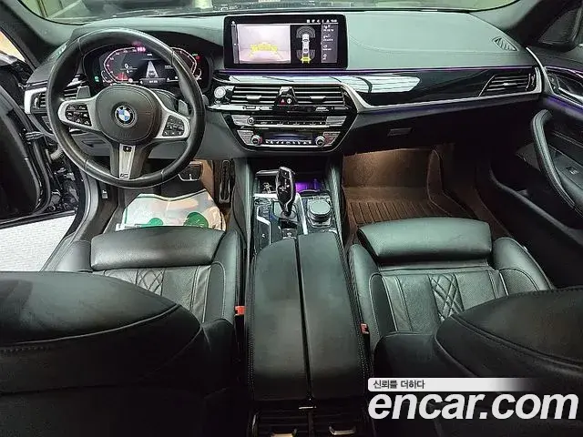 BMW 5 Series 2020 — Şəkil 16/18