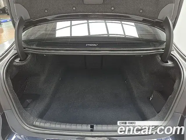 BMW 5 Series 2020 — Şəkil 14/18