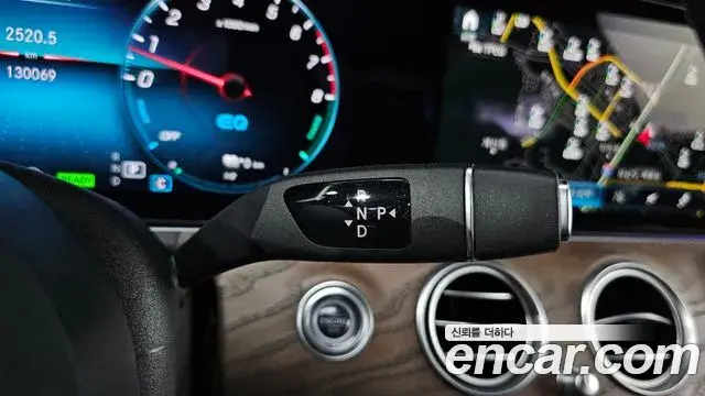 Mercedes-Benz E-Class 2021 — ფოტო 5/20