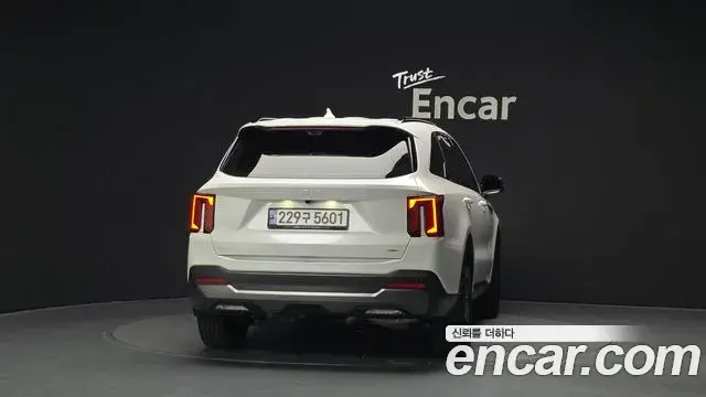 Kia Sorento 2023 — Şəkil 13/20