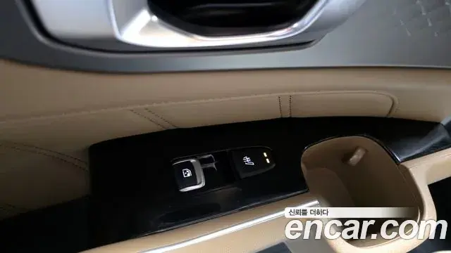 Kia Sorento 2023 — Şəkil 18/20