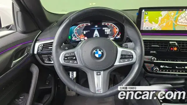 BMW 5 Series 2023 — Photo 15/20