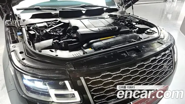 Land Rover Range Rover 2018 — Şəkil 17/20