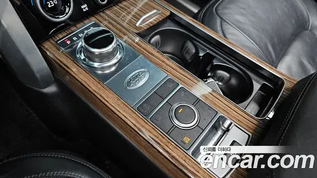 Land Rover Range Rover 2018 — Şəkil 14/20