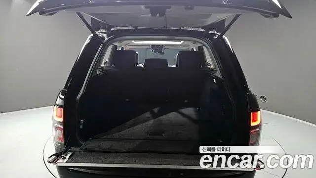 Land Rover Range Rover 2018 — Şəkil 13/20
