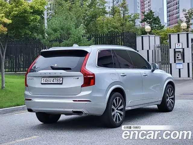 Volvo XC90 2020 — ფოტო 20/20