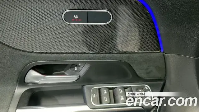Mercedes-Benz GLA-Class 2022 — Photo 8/20