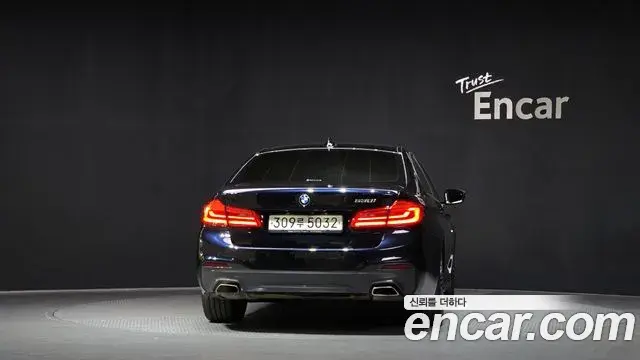 BMW 5 Series 2020 — Photo 7/20