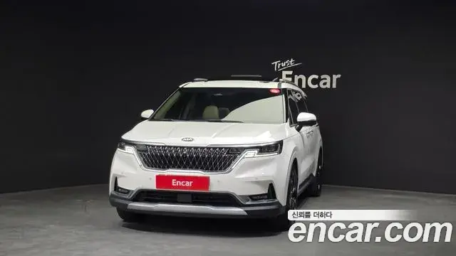 Kia Carnival 2020 — ფოტო 2/20