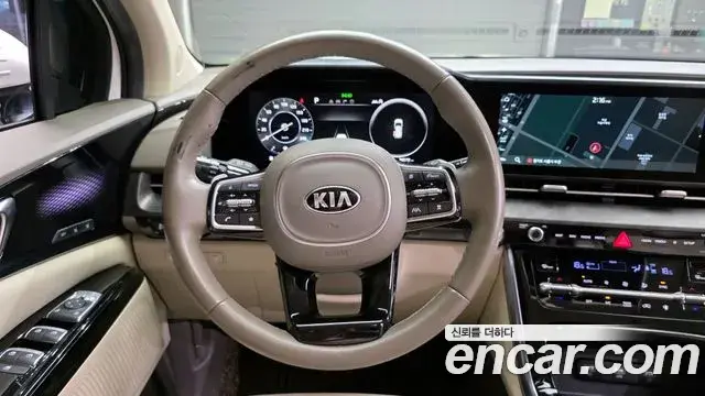 Kia Carnival 2020 — ფოტო 4/20