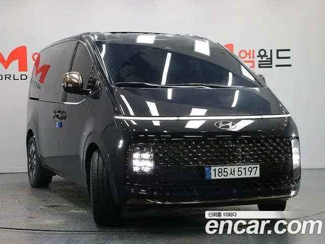 Hyundai Staria 2025 — Şəkil 17/20